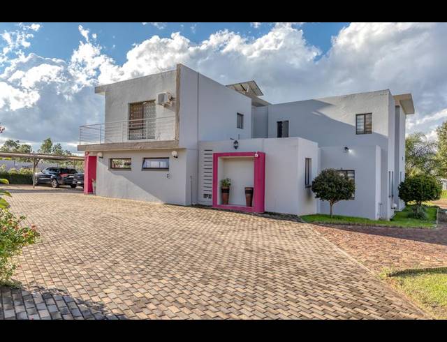 7 BEDROOM HOUSE FOR SALE IN CHANCLIFF